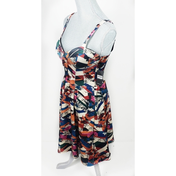 SOLD☆ NWT Jessica Simpson Kymball Scuba Dress M - Picture 3 of 6